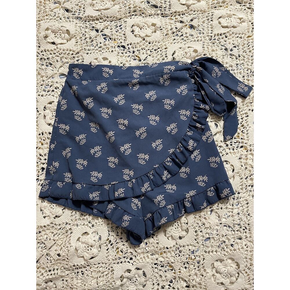 Sadie & Sage Faux Wrap Shorts Blue w/Floral Size XS